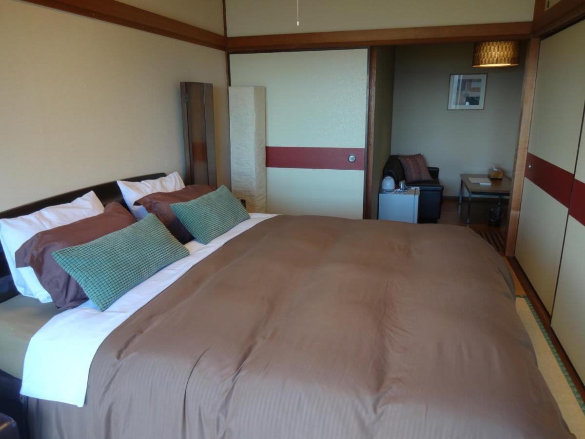 Ryokan Izuna Atami  Eksteriør billede