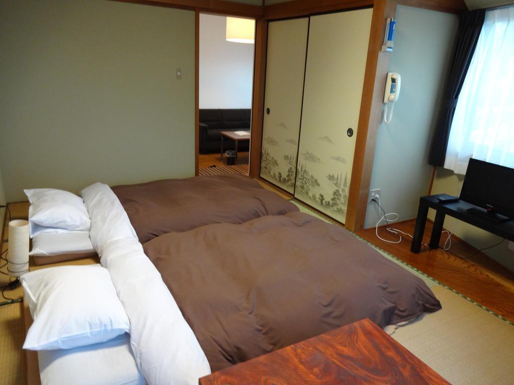 Ryokan Izuna Atami  Eksteriør billede